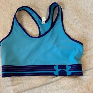 sports bra